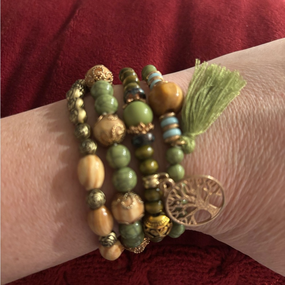 Bohemian‎ Green and Gold Beaded Bracelet Set